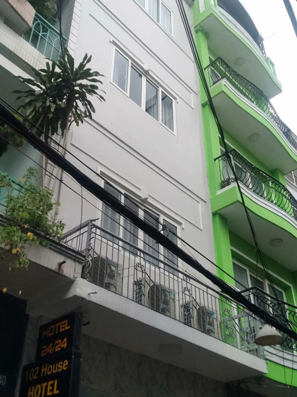102 House Hotel Ho Chi Minh City Exterior photo